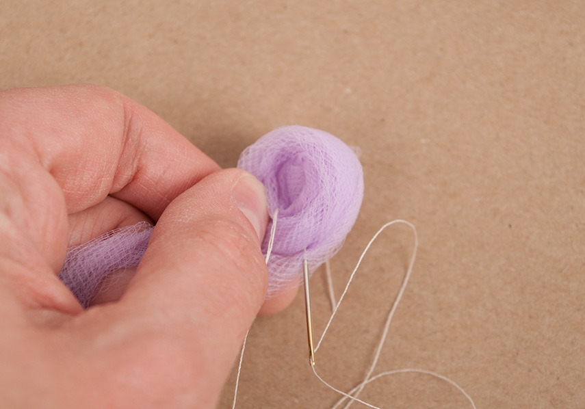 DIY How to Make Tulle Roses Gift Wrapping Tips